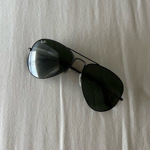 All black classic aviator ray-ban sunglasses